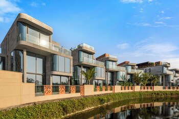 regal villas