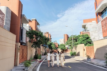 regal villas