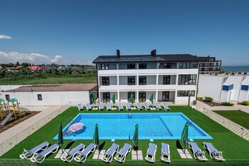 weekend family hotel