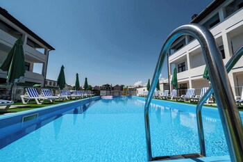 weekend family hotel