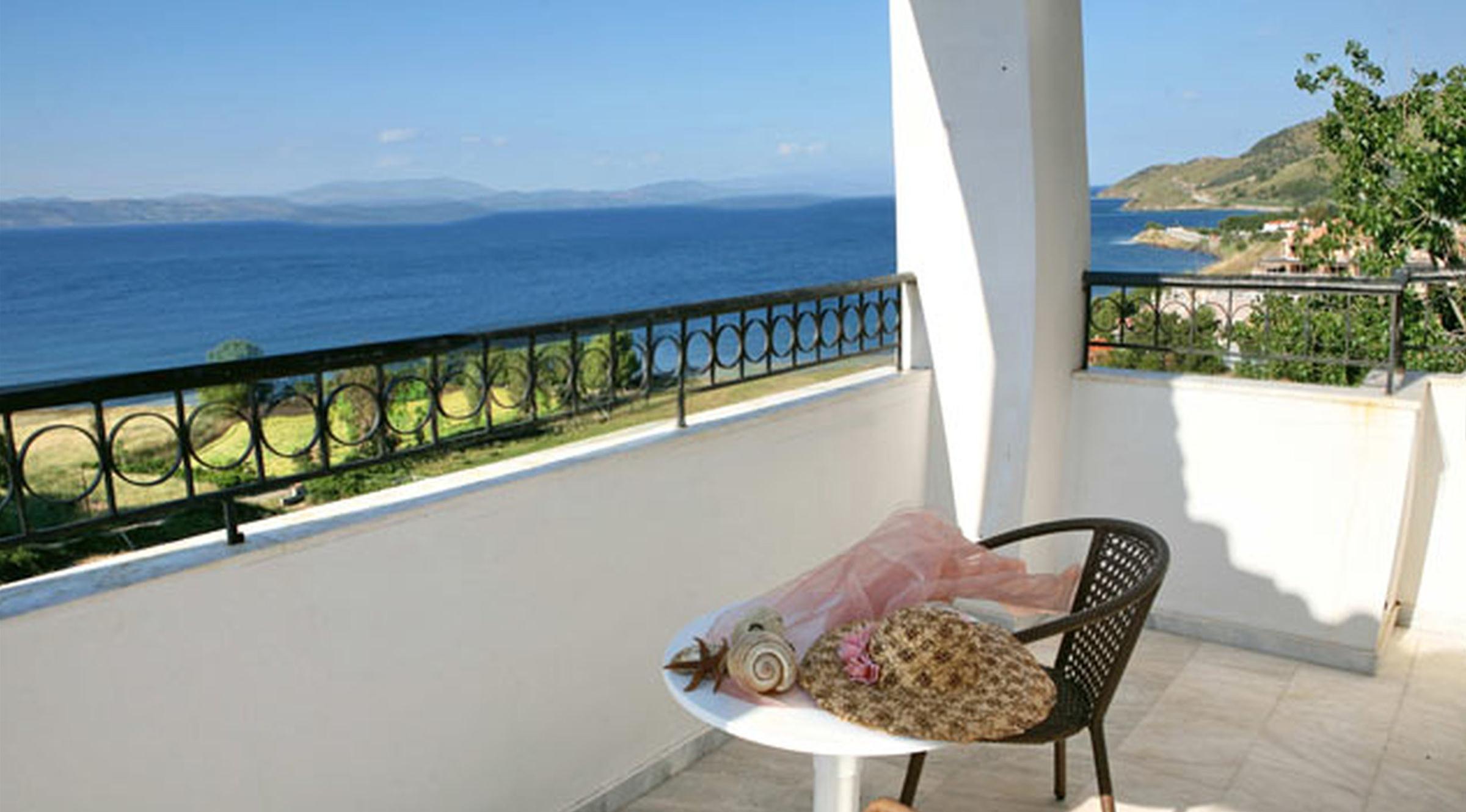 belvedere aeolis hotel