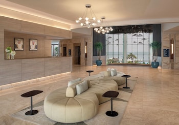 Ray Hotel By Cloud 7,,4 star