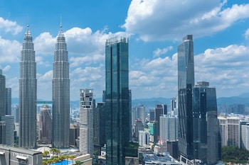 jewel oxley by klcc park suites