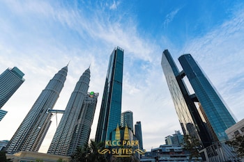 jewel oxley by klcc park suites