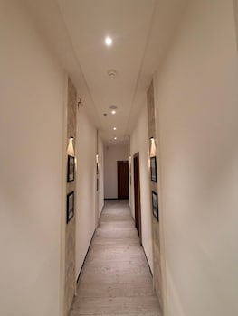 hotel tulsi tower