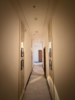 hotel tulsi tower