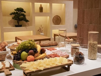 Zyra Boutique Hotel,,3 star
