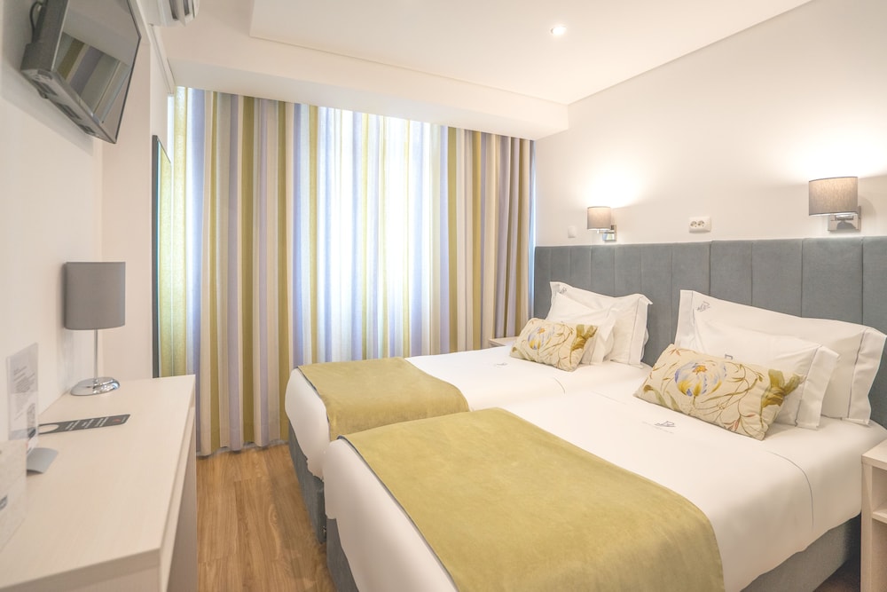 dinya lisbon hotel