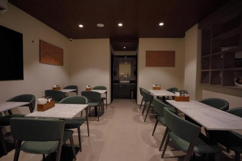 hotel jubilee park hitech city
