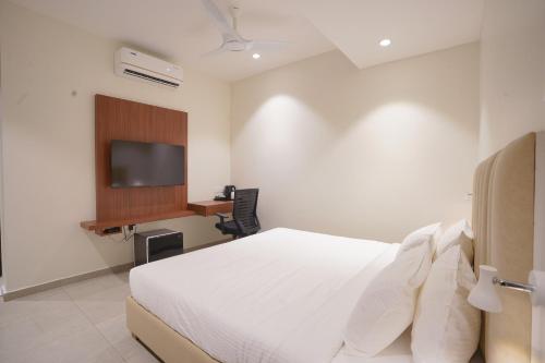 hotel jubilee park hitech city