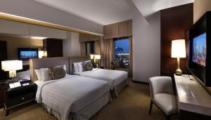 Dusit Thani Dubai,Dubai World Trade Centre>>Dubai,5 star