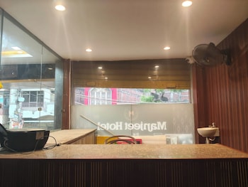 Manjeet Hotel & Restaurant,,2 star