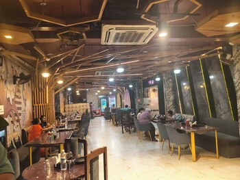 manjeet hotel and restaurant