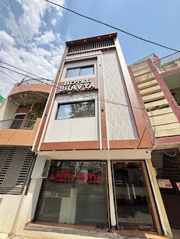 hotel bhavya ujjain