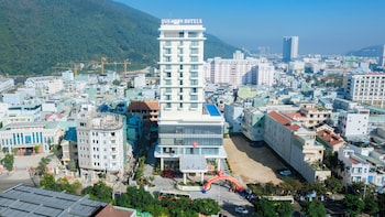the golden crest quy nhon hotel