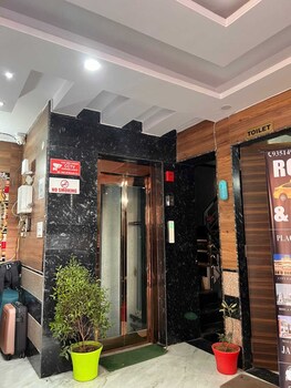 hotel royal raj