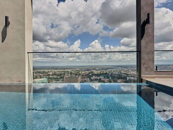 Novelle By Edmor Suites,,4 star