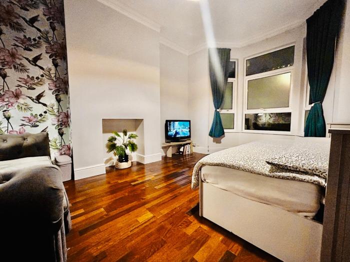rest boutique willesden