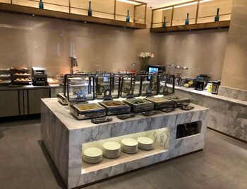yeste international hotel wuhan tiandi