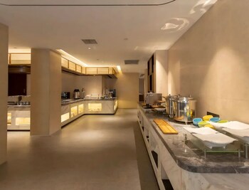 yeste international hotel wuhan tiandi