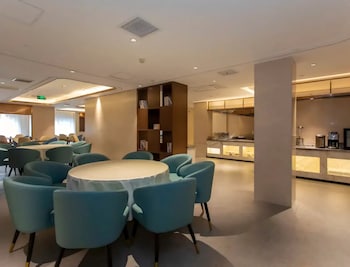 yeste international hotel wuhan tiandi
