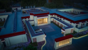 shigatse summer palace healing hotel