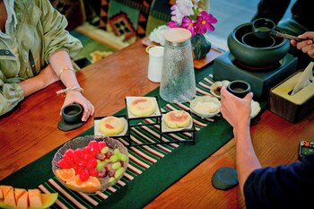 Shigatse Summer Palace Healing Hotel,,4 star