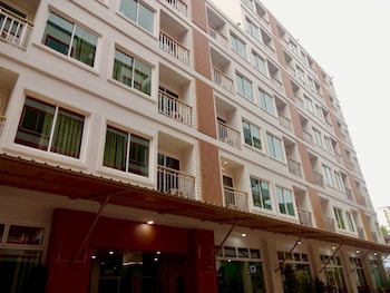 azizi boutique hotel