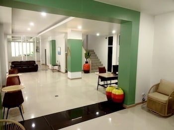 azizi boutique hotel