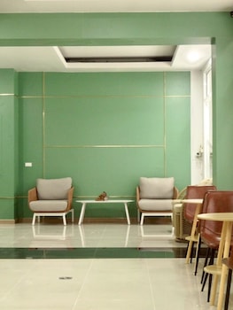 azizi boutique hotel