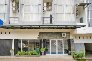 hotel o near taman wisata alam punti kay