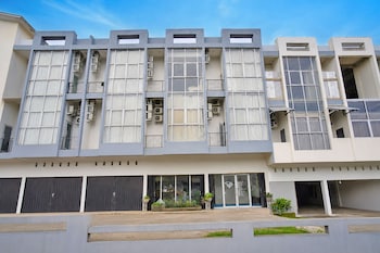 hotel o near taman wisata alam punti kay