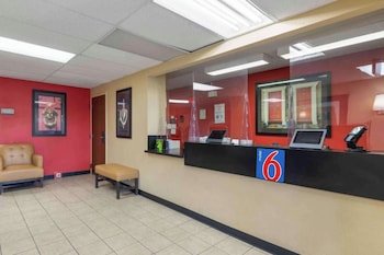 Motel 6 Suites Rochester Henrietta, Ny,,2 star