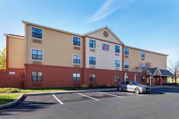 Motel 6 Suites Rochester Henrietta, Ny,,2 star