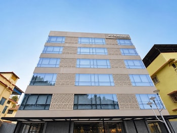 hotel aston residency
