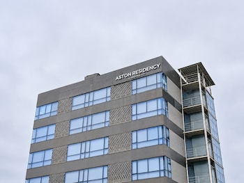 hotel aston residency
