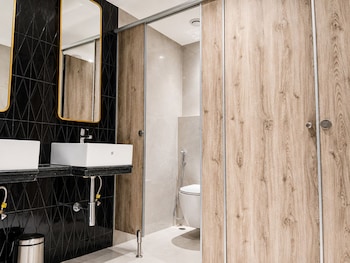 hotel aston residency
