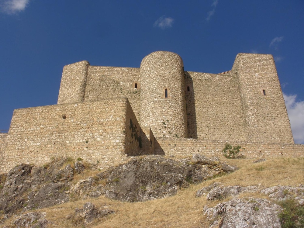 villanueva del arzobispo