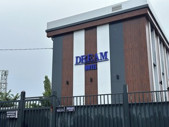 dream hotel mayram