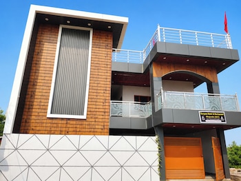 Hotel Surya-Ansh Khajuraho,,2 star