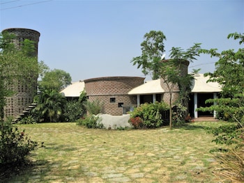 eco hamlet farmstay