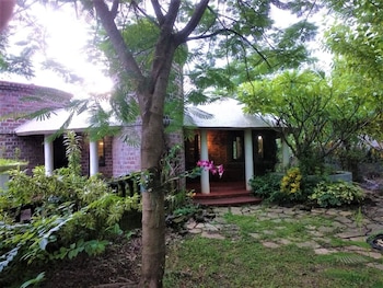 eco hamlet farmstay