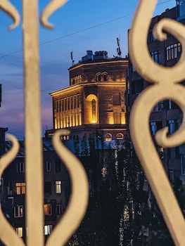 pushkin hotel yerevan