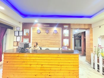 darjeeling hotel dolma golden