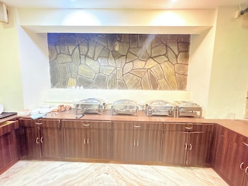 darjeeling hotel dolma golden