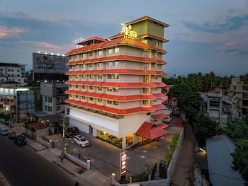 alora grand hotel