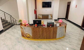 The Royal Height,,3 star