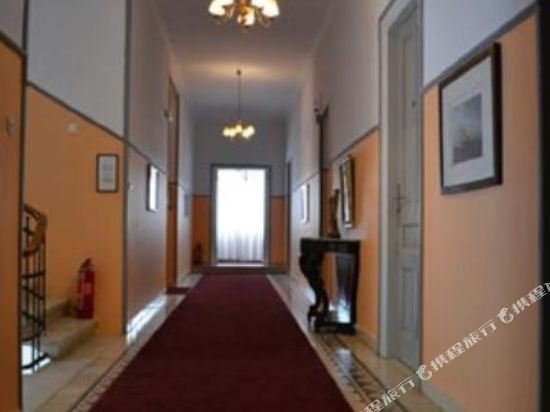 tinion urban hotel