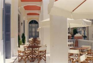 tinion urban hotel