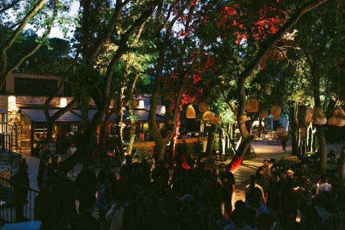 casacon disco hotel sirolo